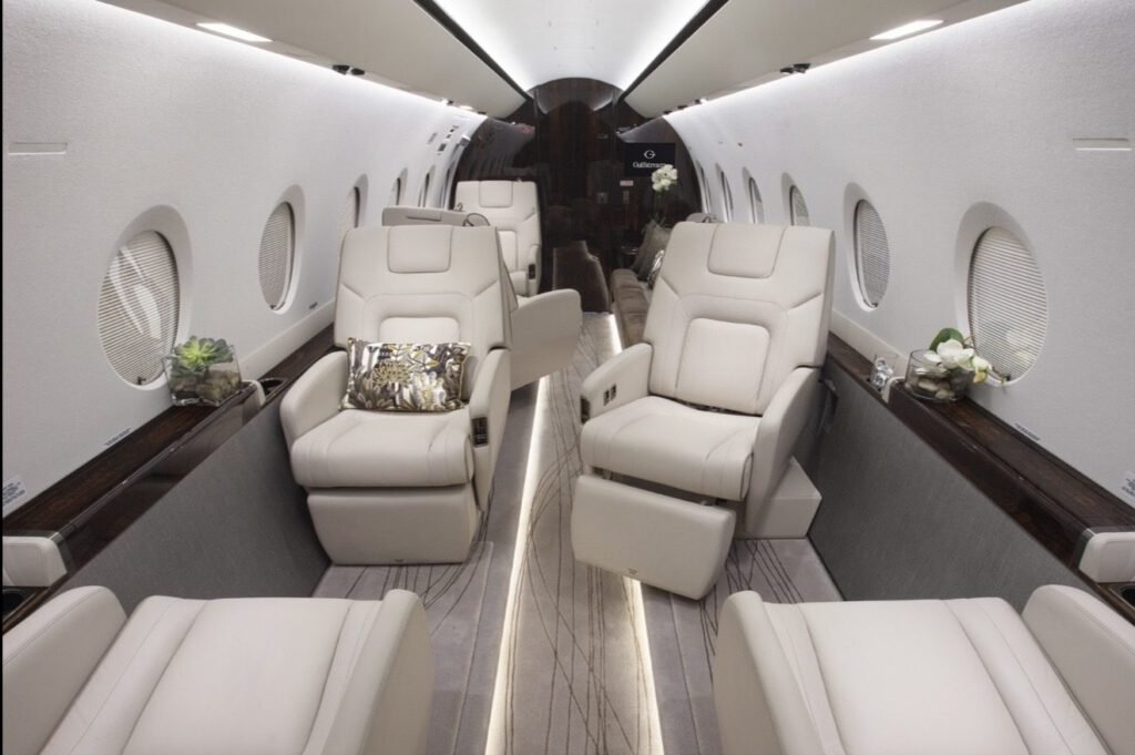 Gulfstream G280 cabin