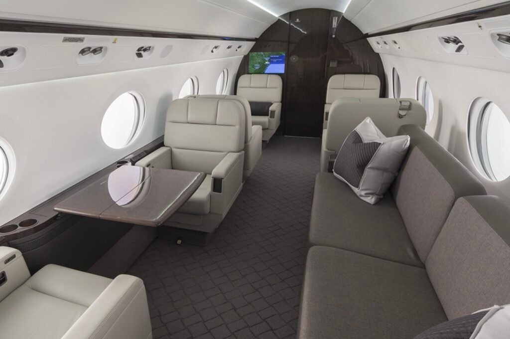 Gulfstream G450 cabin