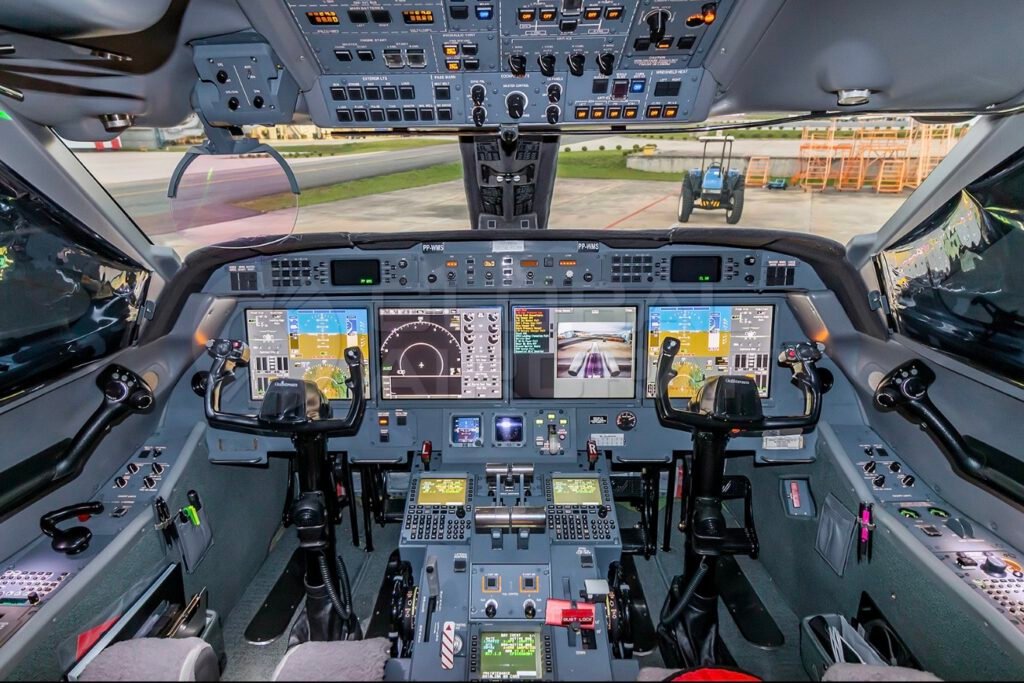 Gulfstream G450 cockpit